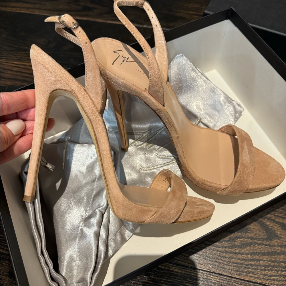 Giuseppe zanotti sandal heels